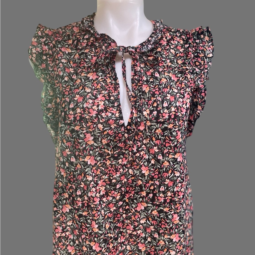 BB Dakota by Steve Madden Pink and Red Ruffled Tie Front Blouse NWOT
